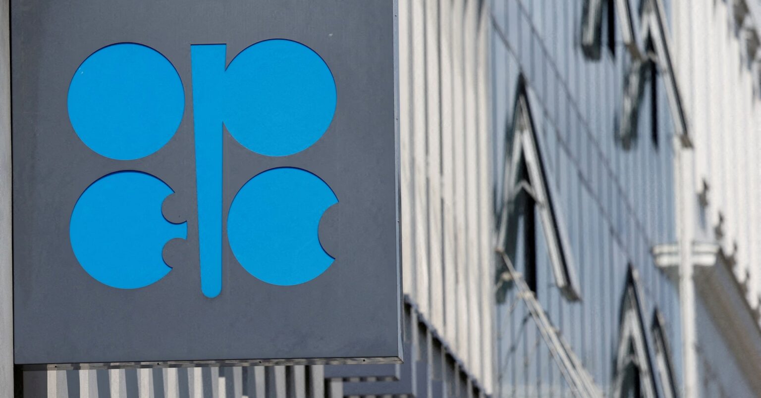 プーチン氏、OPECプラスの増産継続示唆 夏季の需要増見込み | ロイター OPECプラス、7月の増産決定の背景にサウジとロシアの攻防 | ロイター