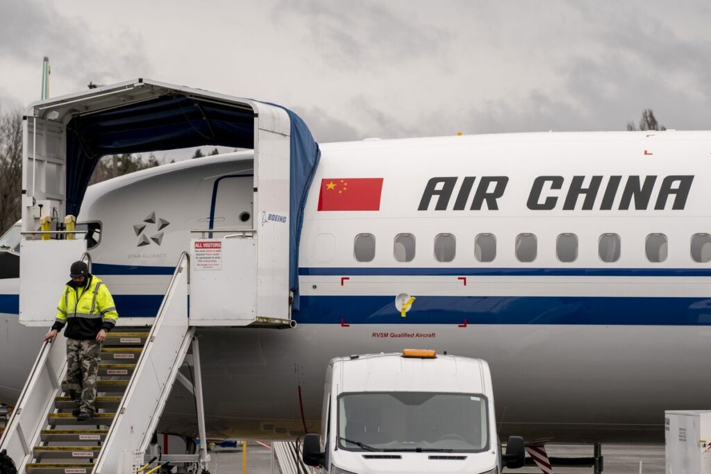 中国、国内航空会社にボーイング機の納入受け入れ停止を指示 - Bloomberg