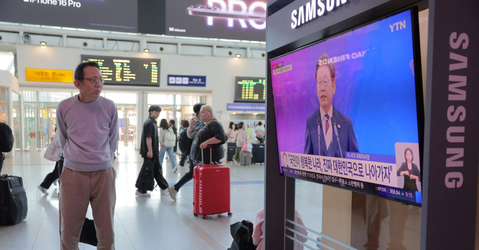 アングル：韓国新政権、米通商交渉で日中の出方注視　政権移行で「時間稼ぎ」 | ロイター