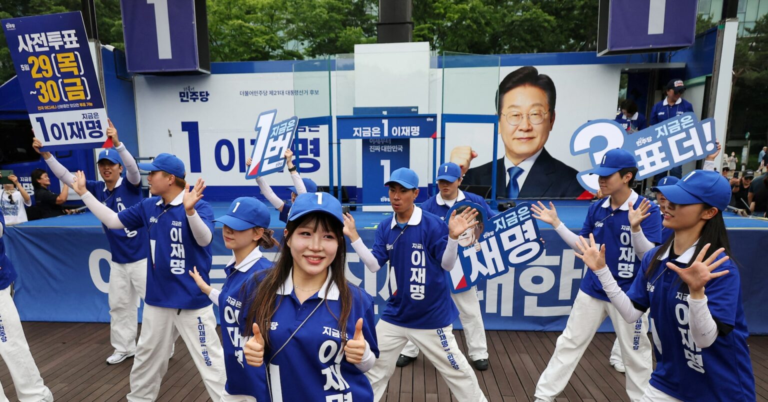 韓国大統領選、若い女性票は李氏に　男女分断が投票行動に | ロイター
