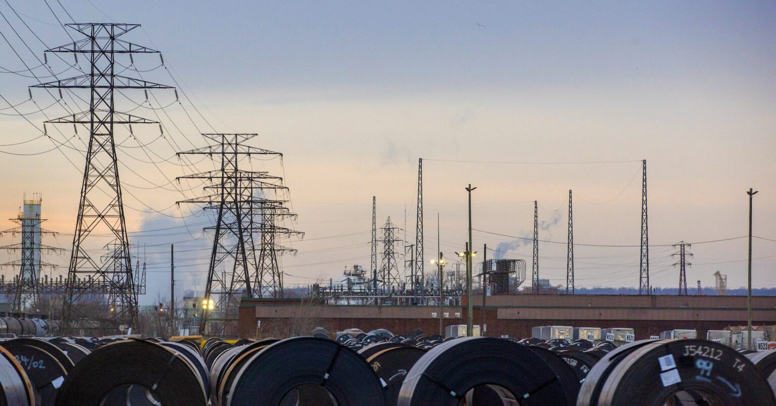 米の鉄鋼・アルミ50％関税が発効、「最善の貿易交渉案」の期限 | ロイター