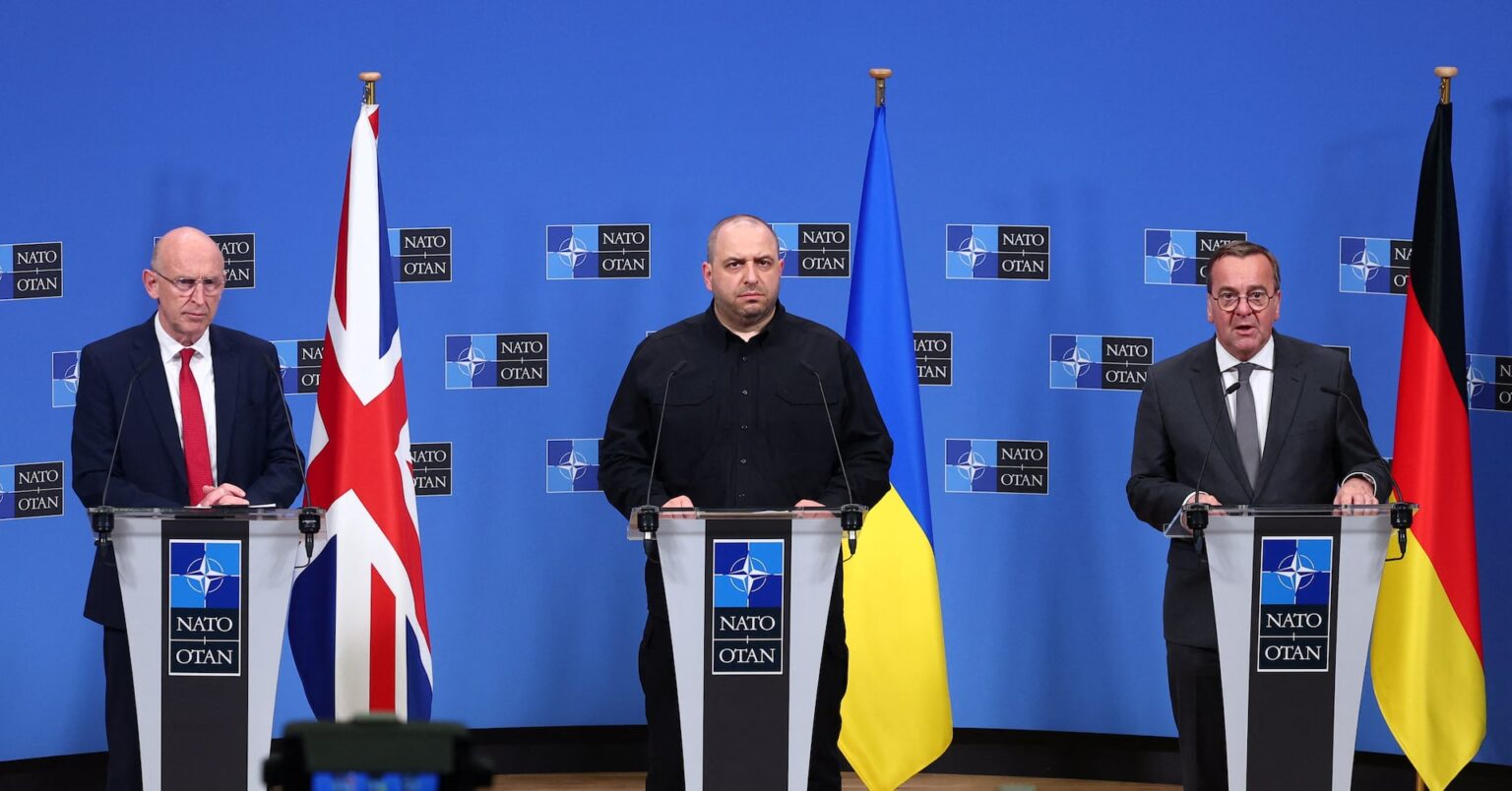 西側同盟国、ウクライナ防衛製品の国外生産に全額資金提供へ | ロイター