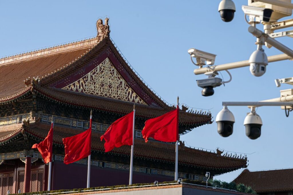 中国が海外所得課税を強化、超富裕層以外も監視の対象－関係者 - Bloomberg