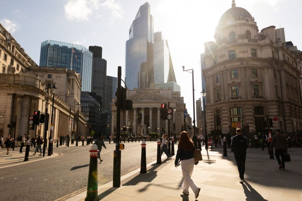 ロンドン離れに拍車　英ワイズが主要上場先を米国に移転する計画 - Bloomberg