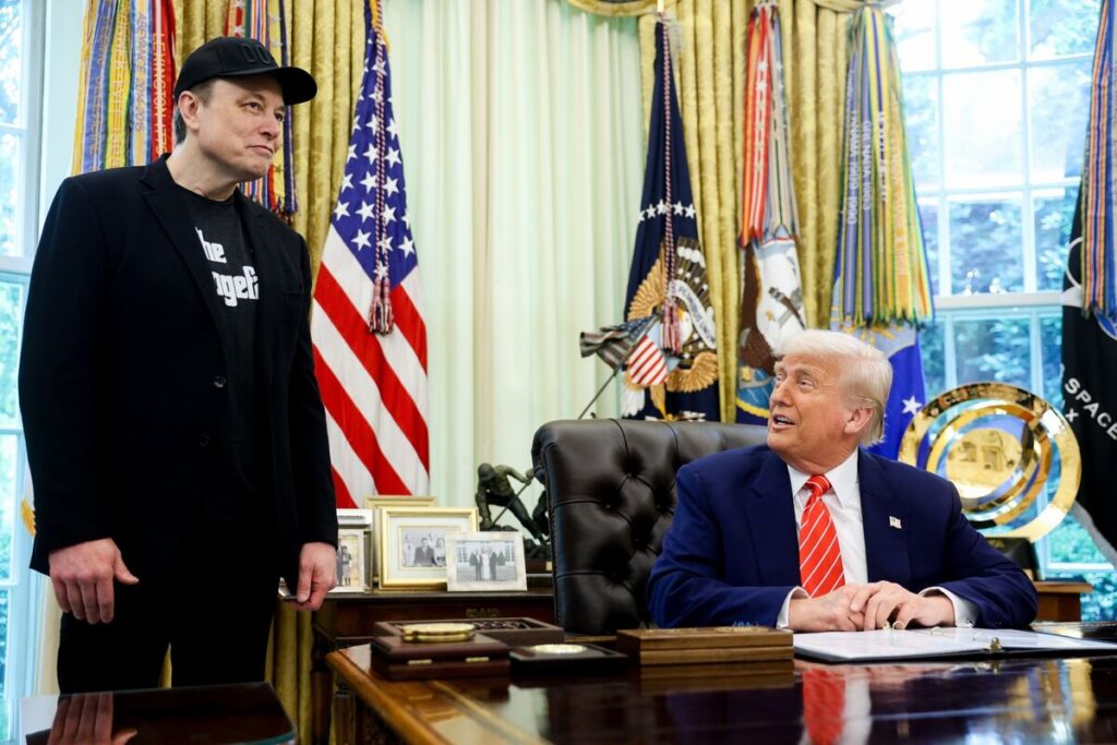 マスク氏には「本当に失望した」、トランプ氏主張－テスラ株価は急落 - Bloomberg