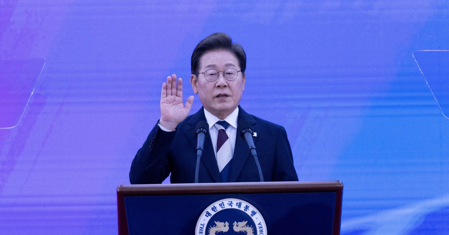 韓国の李新大統領が初閣議、経済緊急対策に取り組む意向を表明 | ロイター