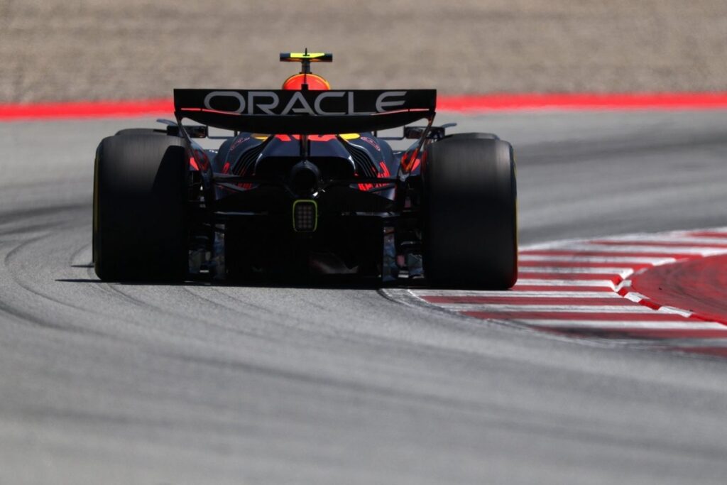 角田裕毅、F1スペインGP予選でまさかの最下位Q1敗退 - motorsport.com 日本版｜モータースポーツ情報サイト