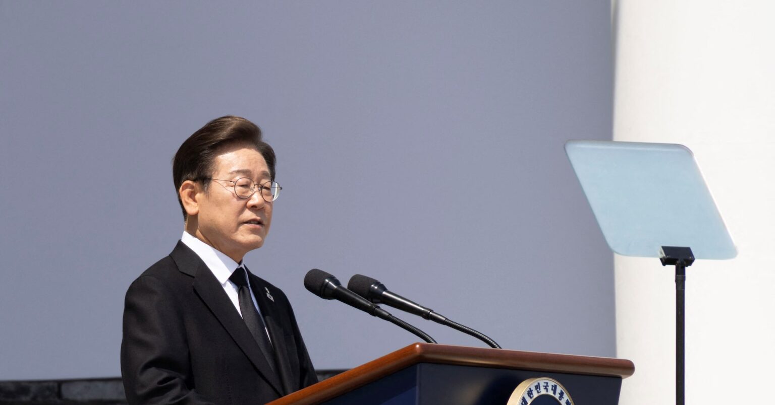 米韓首脳が初の電話協議、関税合意に向け取り組みへ　近く米国で会談へ | ロイター