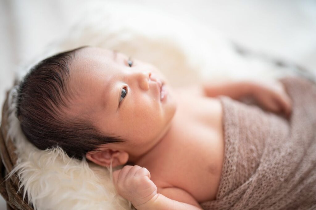 〈出生数70万人割れ〉歯止め利かない日本の少子化、だが中国・台湾・韓国はさらに…なぜ東アジアで少子化が進むのか 【舛添直言】熾烈な競争社会は経済発展の原動力だが、行き過ぎれば若者が生きづらく、子どもが増えない社会に(1/5) | JBpress (ジェイビープレス)