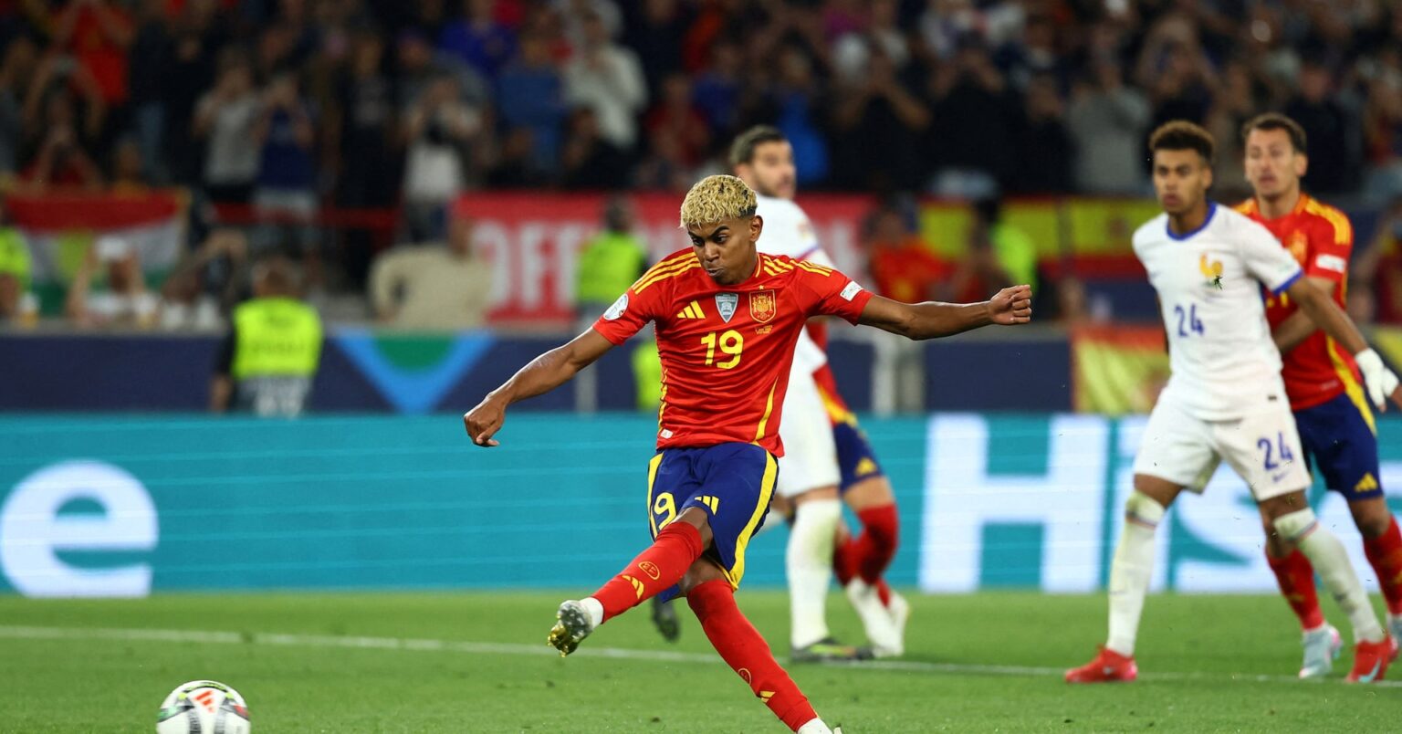 サッカー＝スペインがフランスに競り勝ち決勝進出、欧州ＮＬ | ロイター