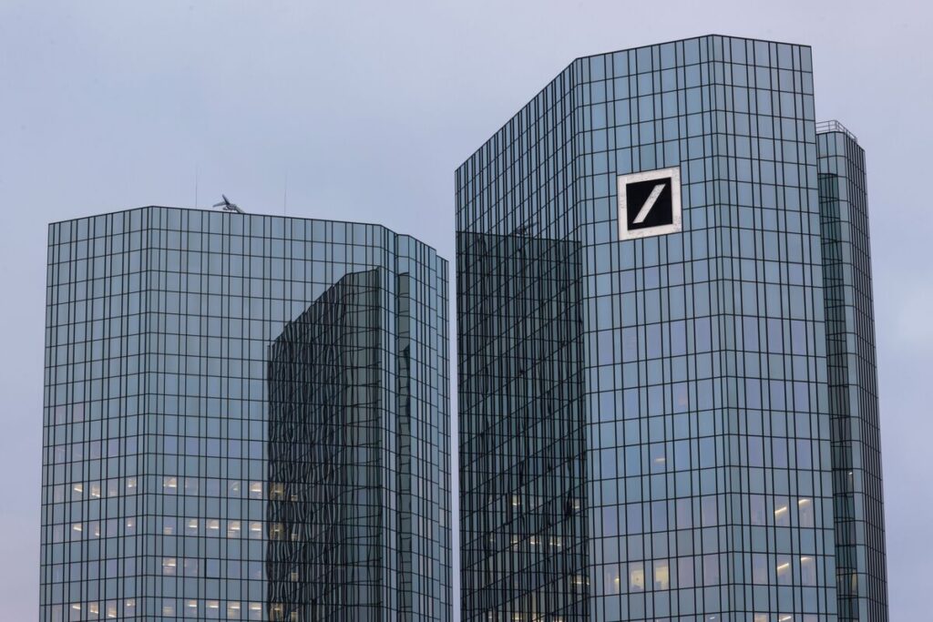 ドイツ銀行、ステーブルコインと預金のトークン化巡り検討進める – Bloomberg ドイツ銀行、ステーブルコインと預金のトークン化巡り検討進める - Bloomberg