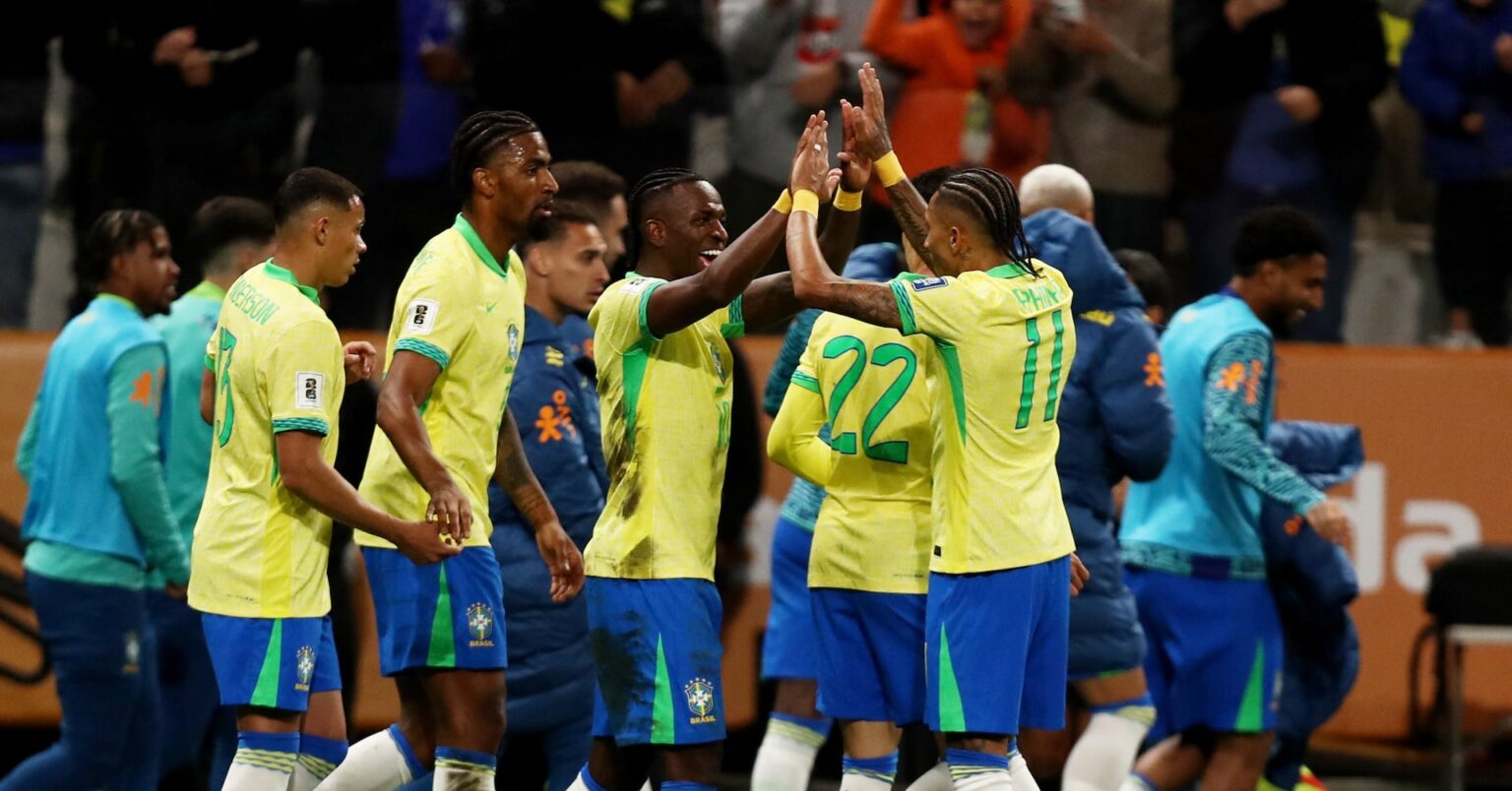 サッカー＝ブラジルとエクアドルがＷ杯へ、アルゼンチンはドロー | ロイター