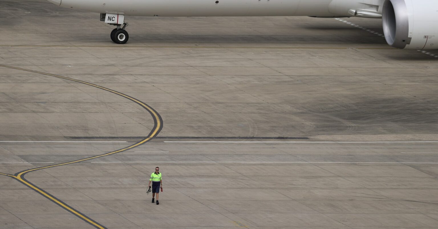 豪カンタス、ＬＣＣのジェットスター・アジア航空を事業停止へ | ロイター
