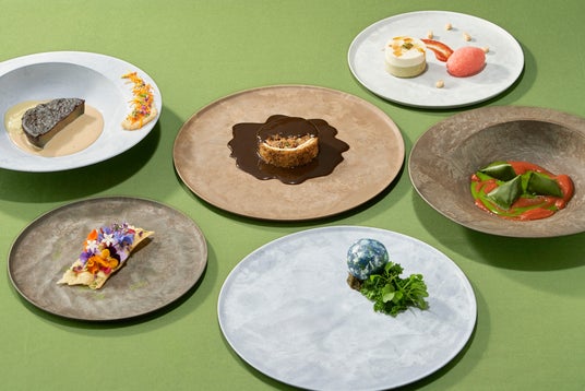 【リーガロイヤルホテル京都】肉や魚を使わない、新しい贅沢の体験！ ヴィーガンコース「Terravenir(テラヴェニール)」販売 - 烏丸経済新聞