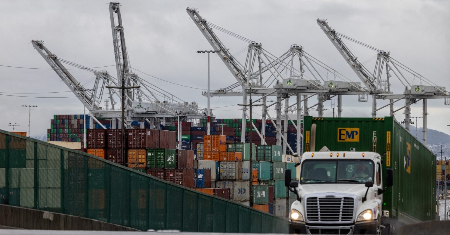 中国とアフリカ、貿易摩擦で連携強化 米国に対等な交渉要求 | ロイター 中国とアフリカ、貿易摩擦で連携強化 米国に対等な交渉要求 | ロイター