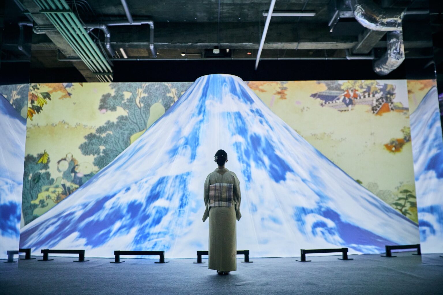 「動き出す浮世絵展 FUKUOKA」を6月28日から福岡・JR博多シティで開催。香水ブランド『破天荒』とコラボレーション。25万人以上動員した浮世絵の世界に没入できる体感型デジタルアートミュージアム。 | 株式会社一旗のプレスリリース