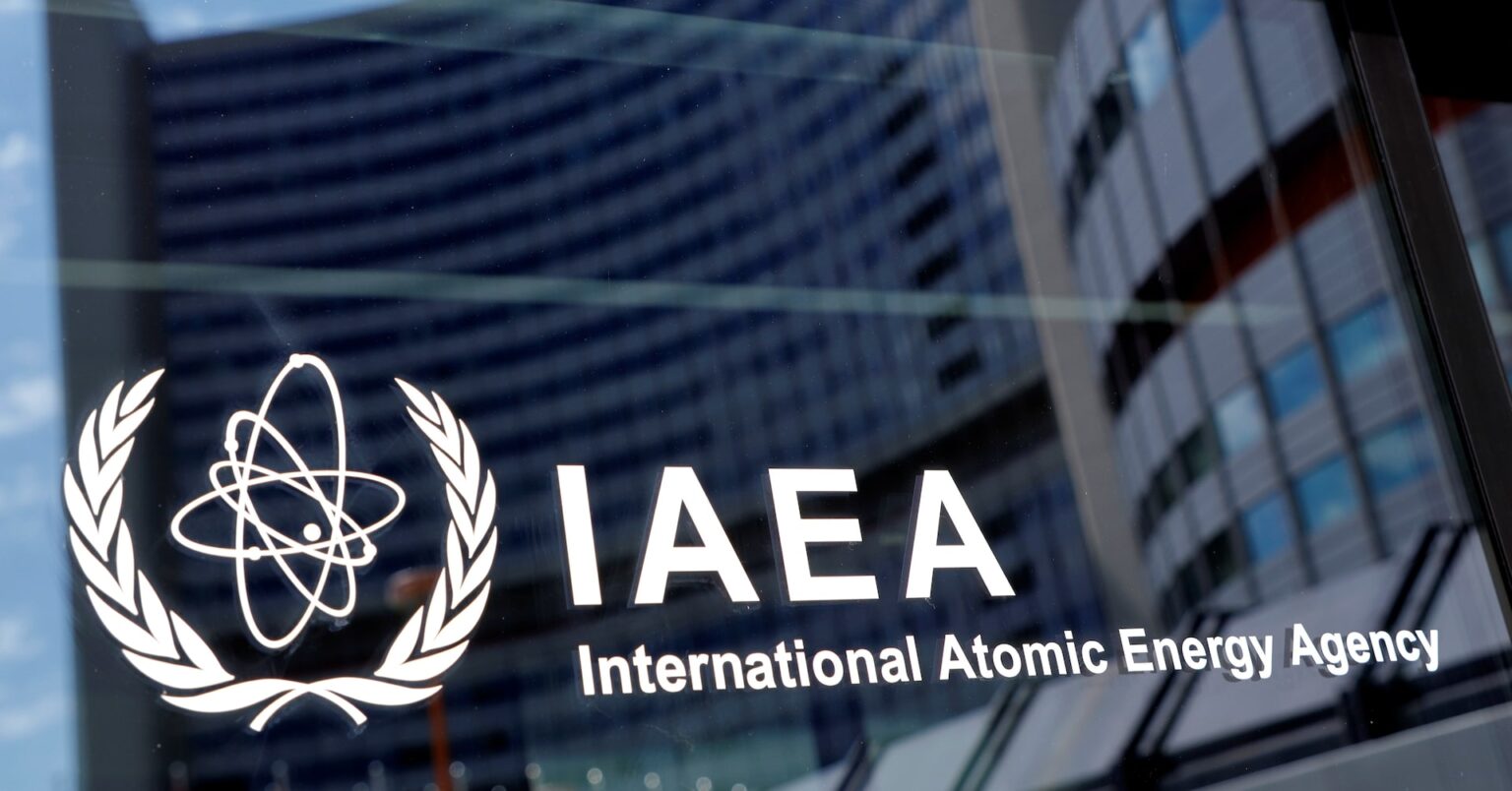 ＩＡＥＡ理事会、イラン非難決議採択　イランは対抗措置通告 | ロイター