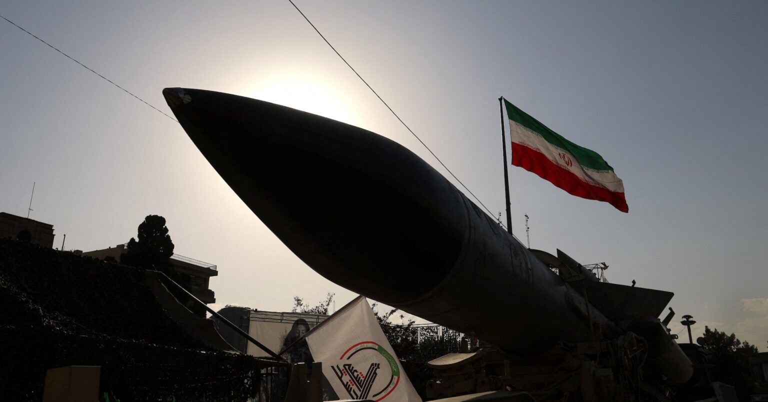 イスラエル、早ければ15日にもイラン攻撃の可能性＝ＷＳＪ | ロイター