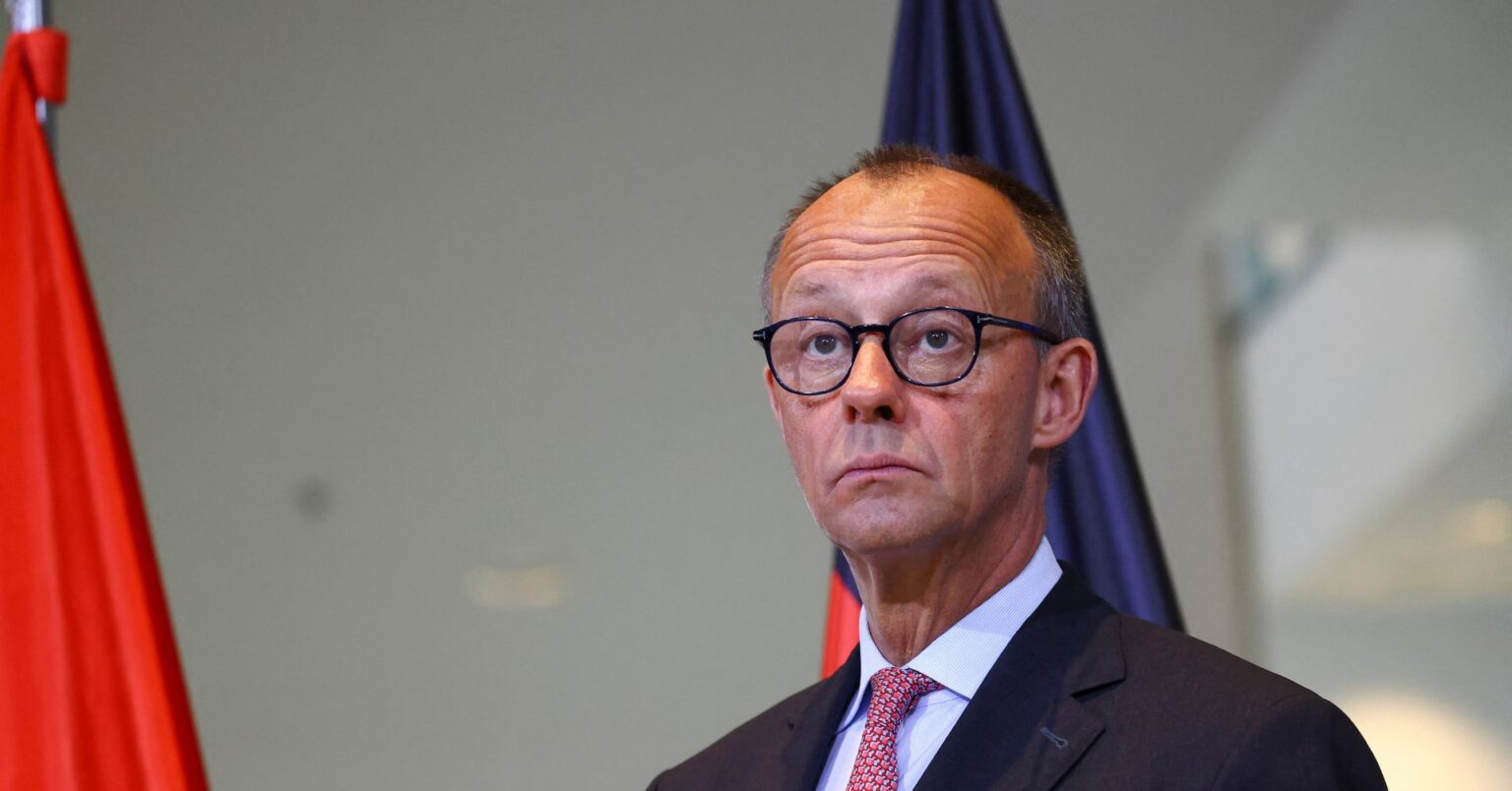 独首相、ネタニヤフ氏と電話会談　イスラエル・イランに自制要請 | ロイター