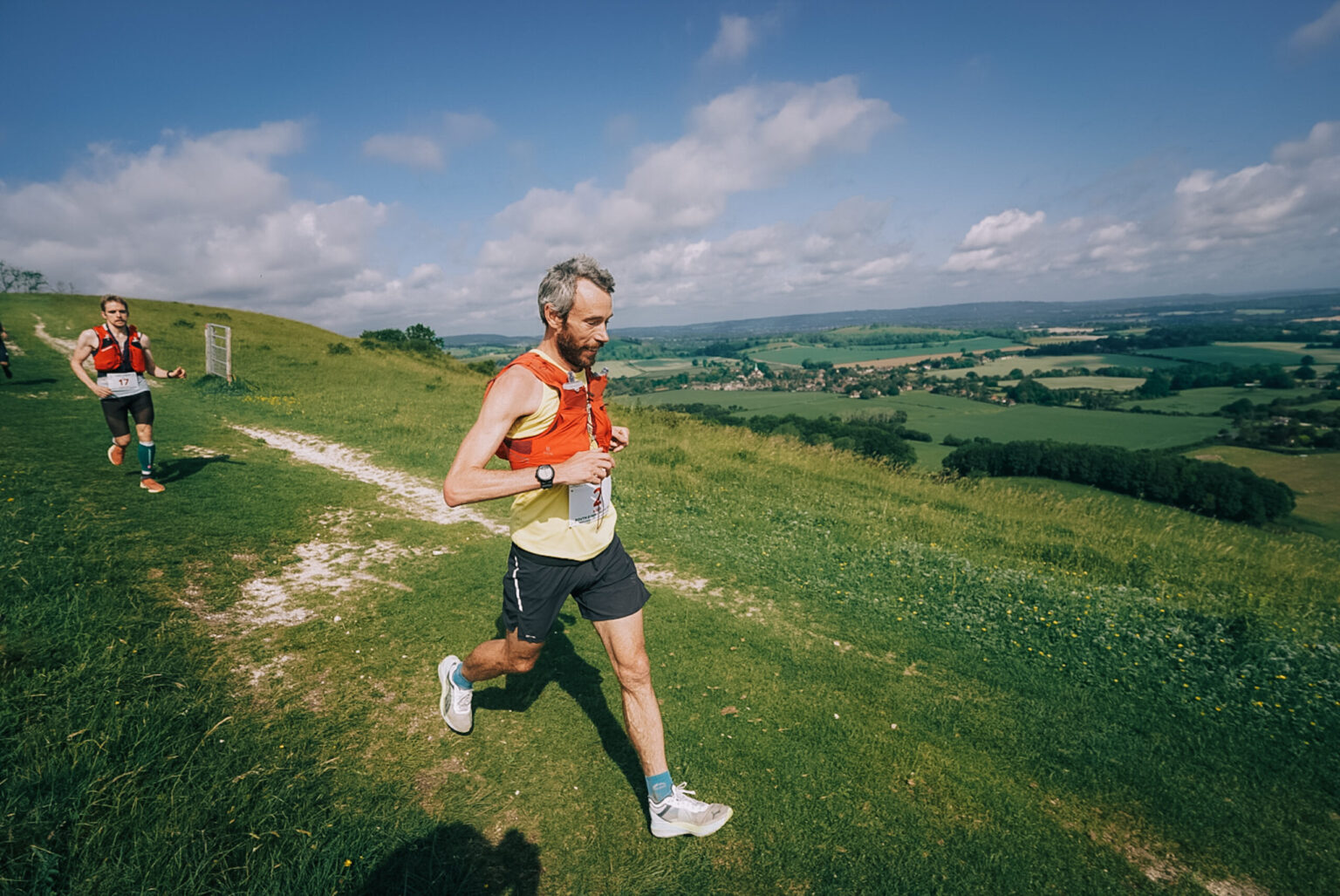 イギリスのサウス・ダウンズ・ウェイ 100マイル South Downs Way 100 で男女ともに大会新記録が誕生【Gran Canaria World Trail Majors】