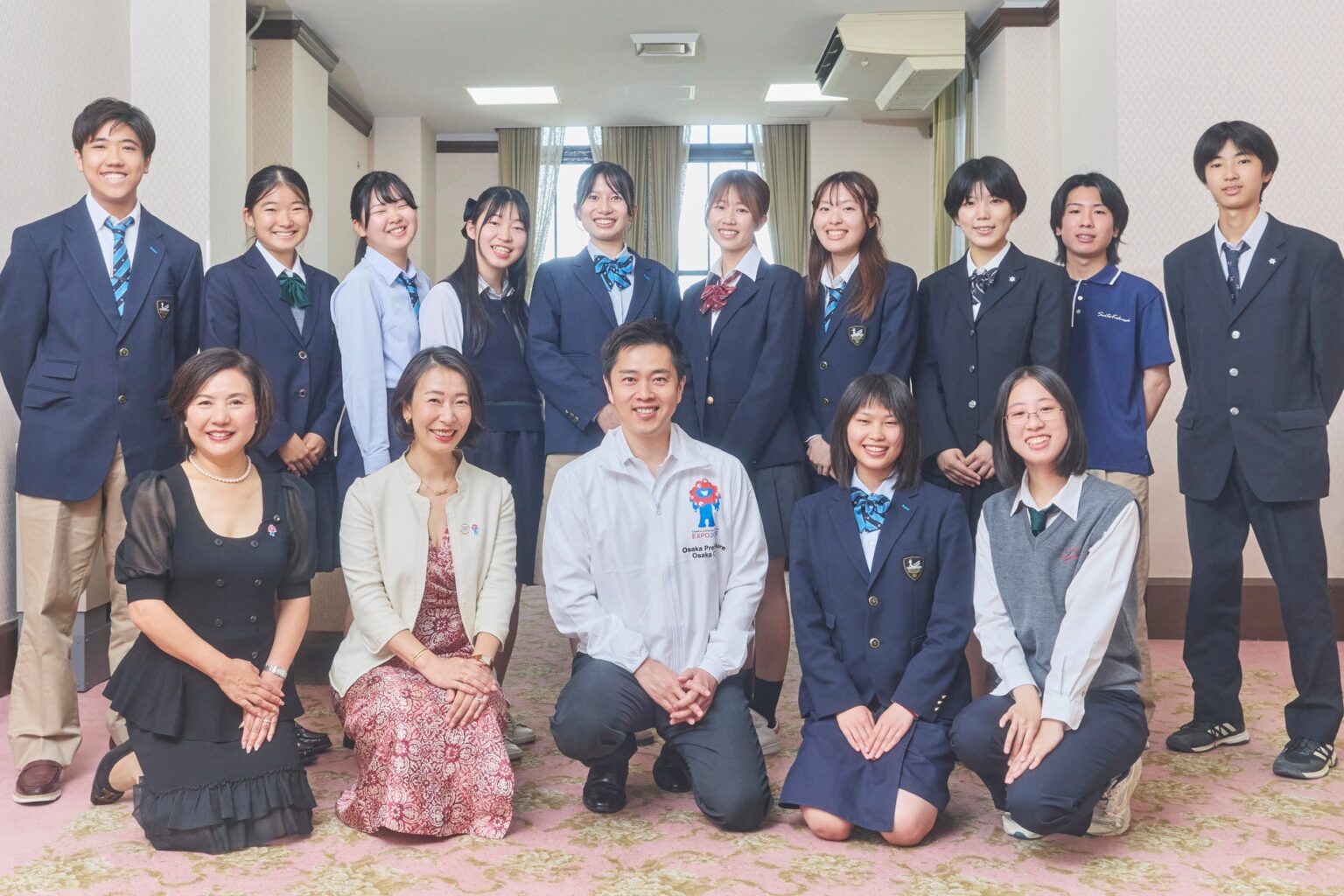 「カルティエ ユース プログラム」参加生徒が 大阪府の吉村洋文知事を訪問 | リシュモン ジャパン合同会社のプレスリリース