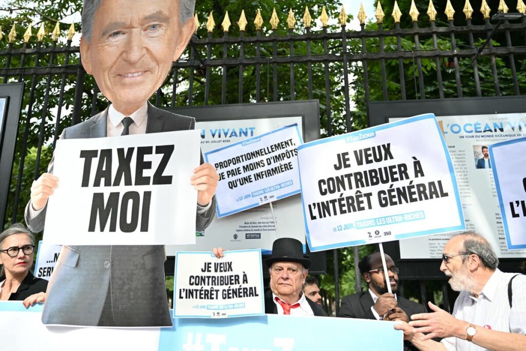 フランス富裕層、資産防衛に走る－マクロン大統領退任後の増税を警戒 - Bloomberg