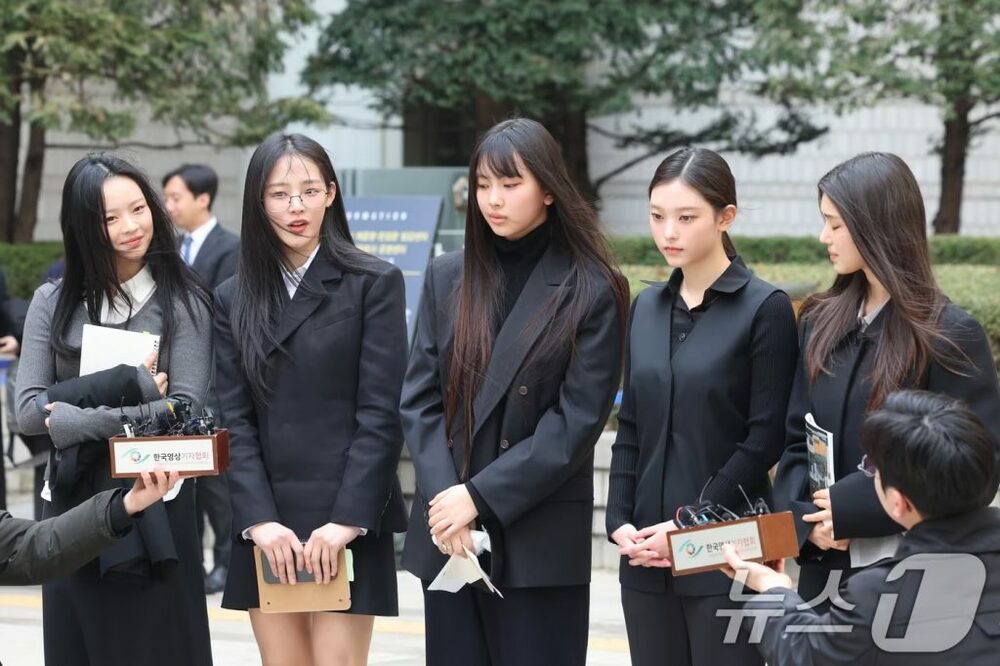 韓国高裁、NewJeansの抗告を棄却…「独自活動禁止」のまま　写真枚　国際ニュース：AFPBB News