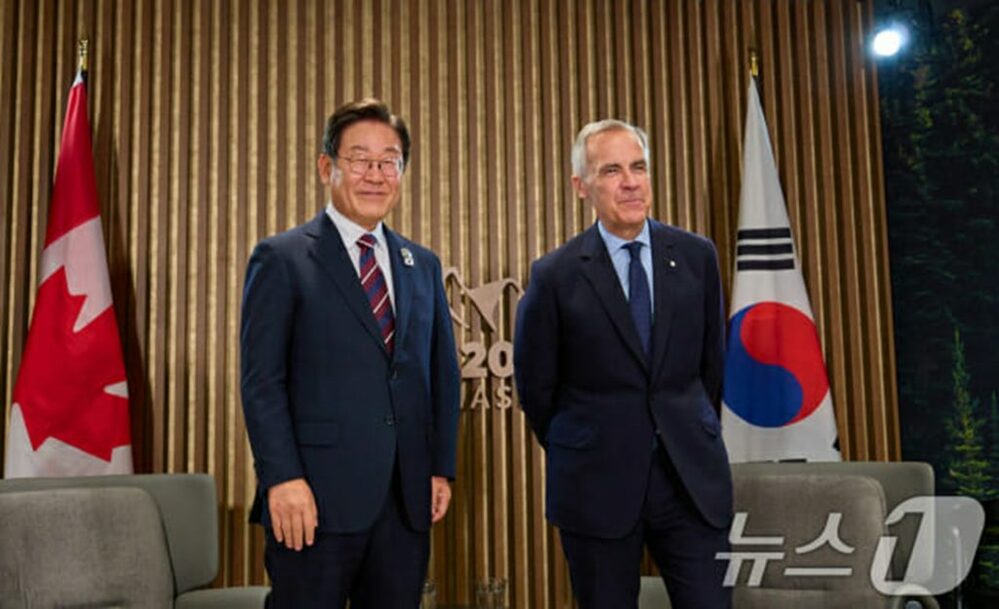 6兆円規模のカナダ潜水艦事業、韓国「チームコリア」が共同提案　写真枚　国際ニュース：AFPBB News