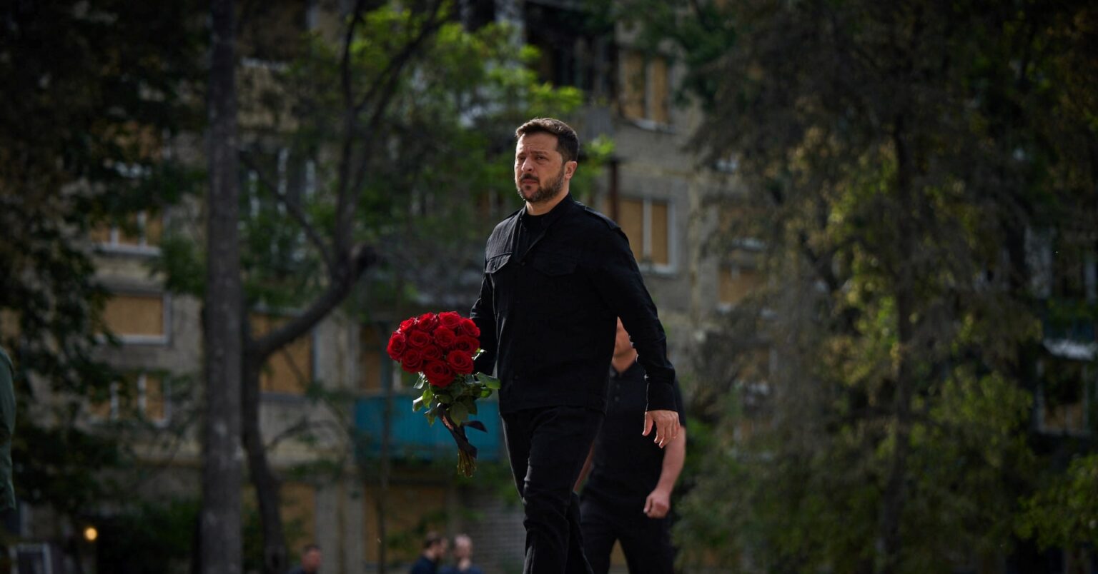 ウクライナ大統領、武器生産で協力国にＧＤＰ比0.25％の支援要請 | ロイター