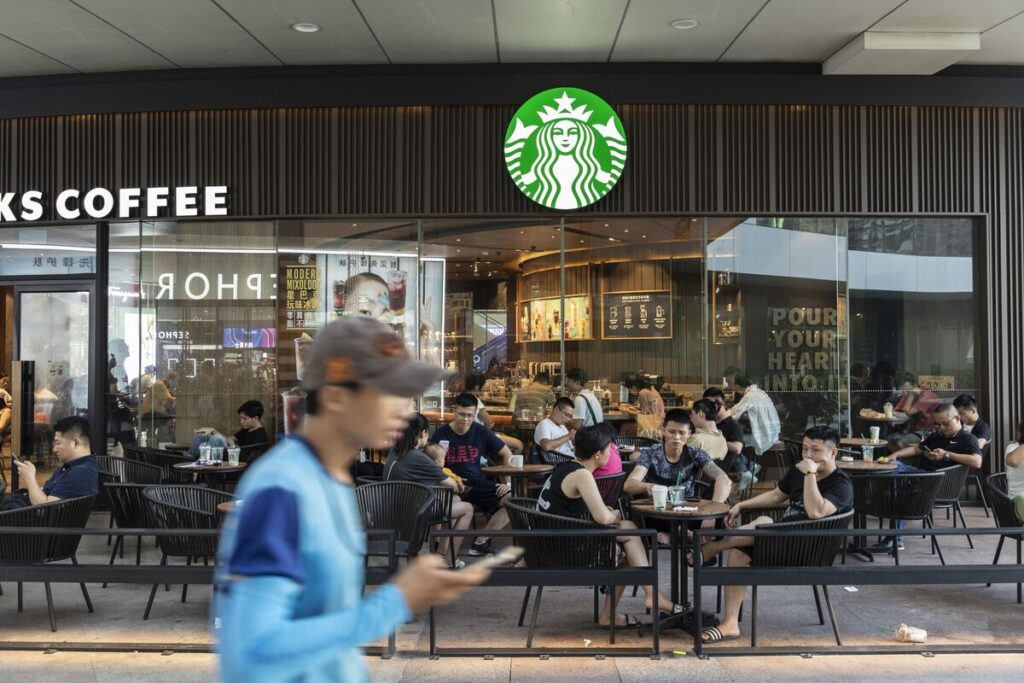スターバックス株、時間外取引で上昇－中国事業売却検討の報道 - Bloomberg