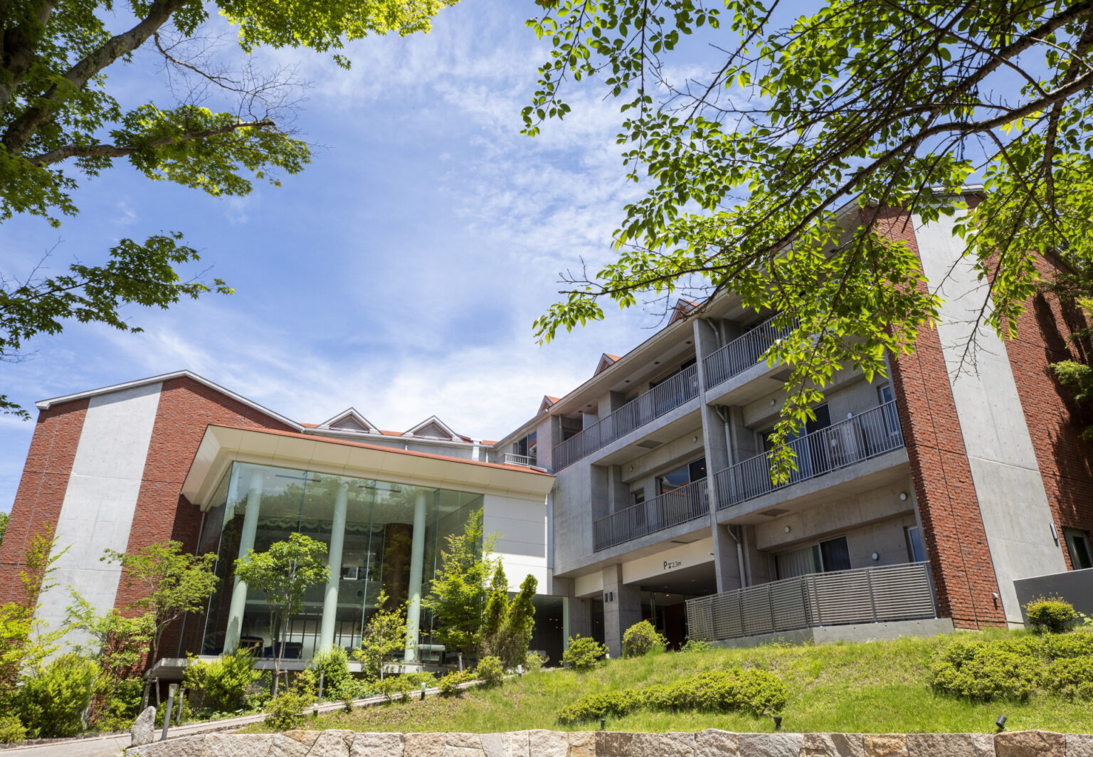 東京建物リゾート、全室愛犬を同伴できるホテル「レジーナリゾート山中湖」開業 - トラベル Watch