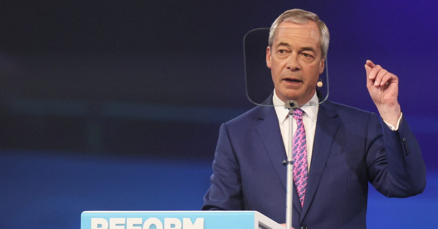 英右派「リフォームUK」、10年居住許可の販売提案 25万ポンドで | ロイター 英右派「リフォームUK」、10年居住許可の販売提案 25万ポンドで | ロイター