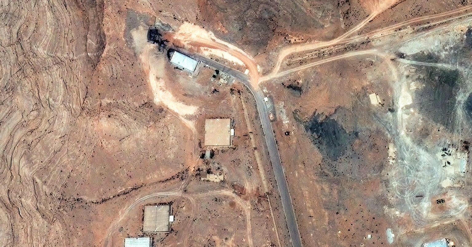 米とイラン、核施設の被害規模巡る見解に相違＝ロシア大統領補佐官 | ロイター