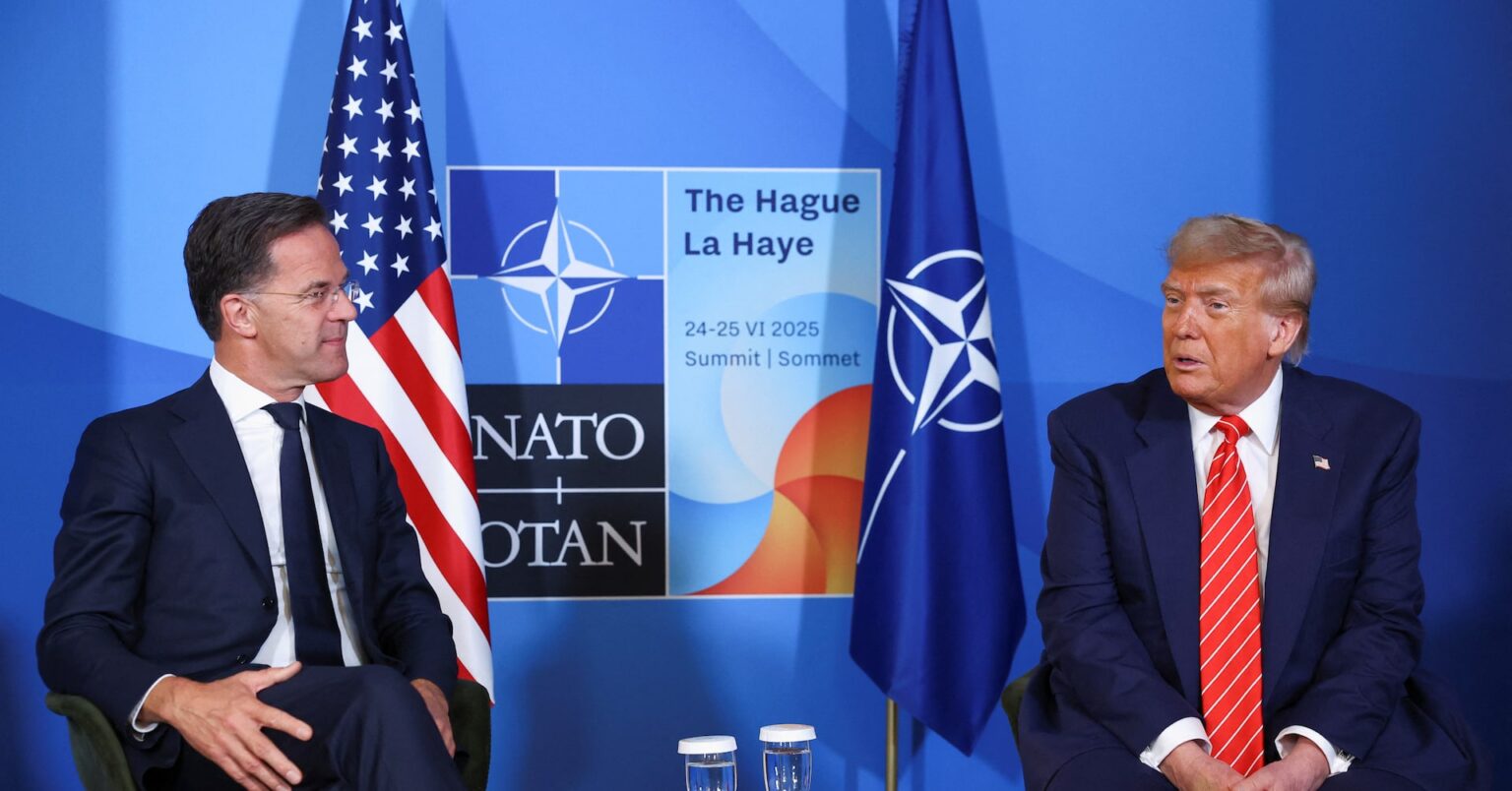 ＮＡＴＯ首脳、防衛費ＧＤＰ比5％目標を承認　集団防衛も再確認 | ロイター