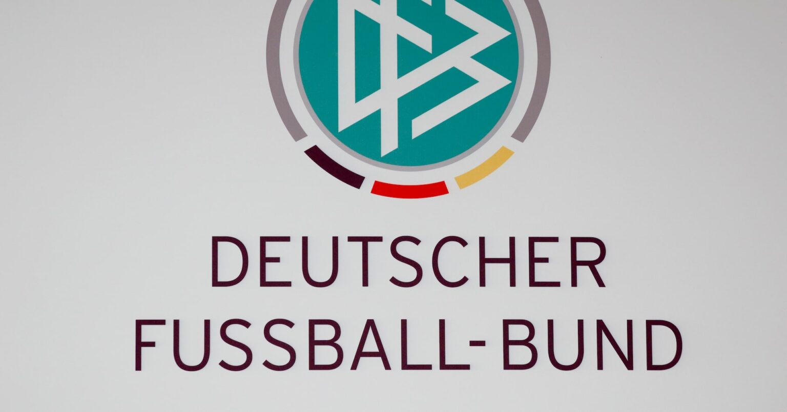 サッカー＝ドイツ連盟に10万ユーロの罰金命令、06年Ｗ杯巡る脱税疑惑 | ロイター