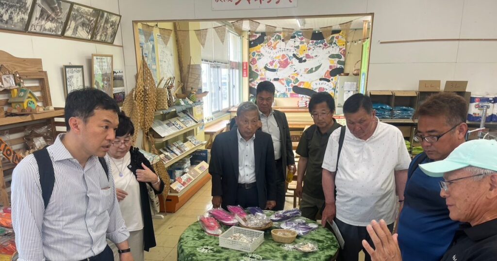 島根県から伊計島視察　地域づくりのヒント学ぶ　浜田市議会８人 - 琉球新報デジタル