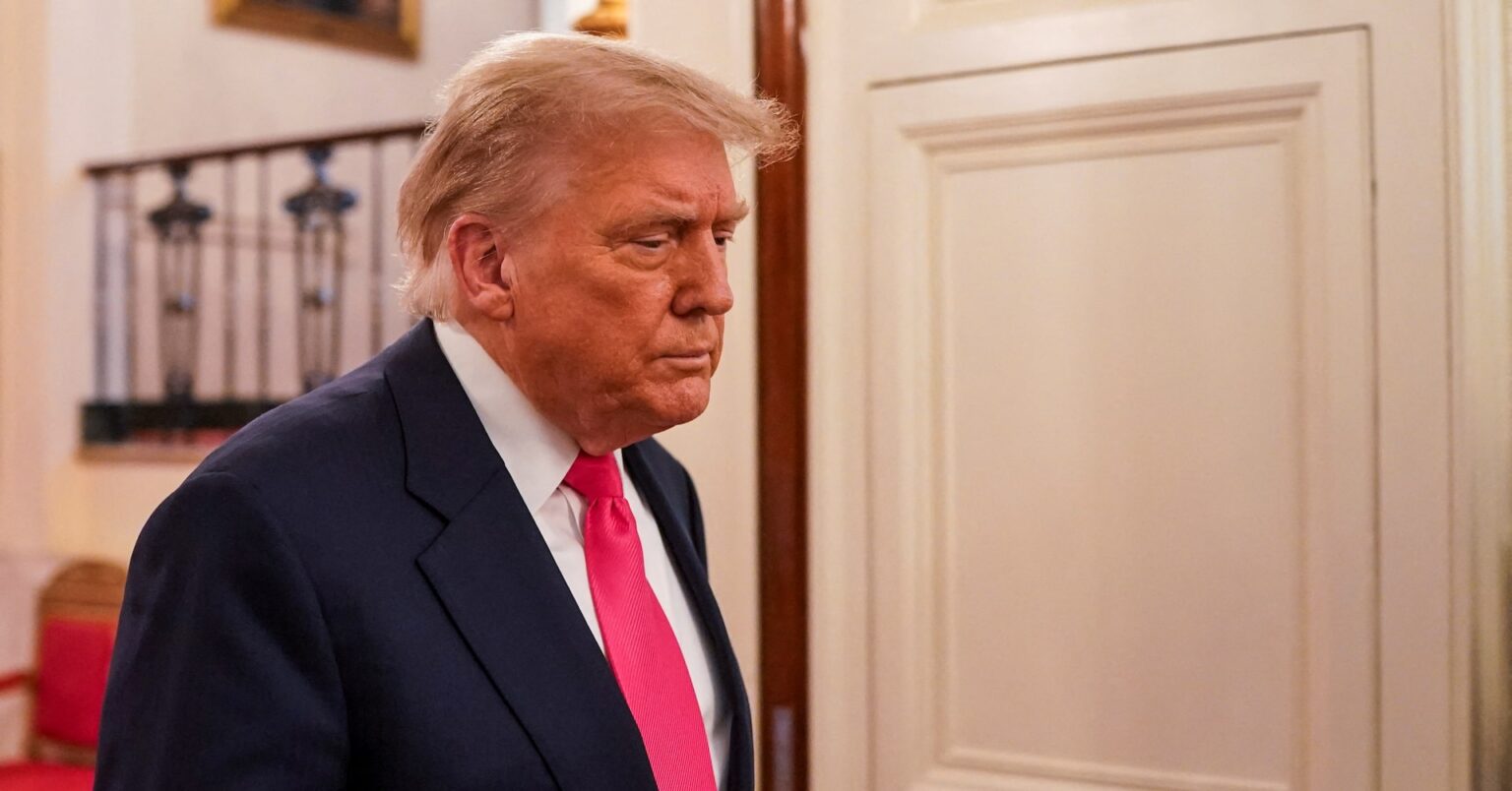 トランプ氏、カナダとの貿易交渉を突如打ち切り　デジタル税に反発 | ロイター