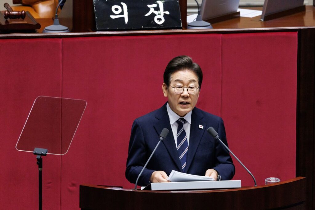 韓国大統領、企画財政相に具潤哲氏を指名－成長低迷や対米貿易に対処 - Bloomberg