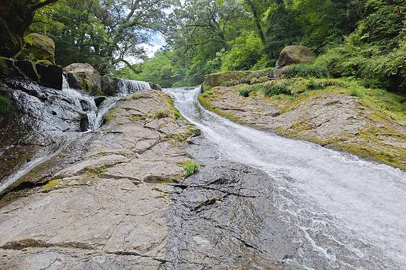 日本名水百選など数々の百選に選ばれた「菊池渓谷」