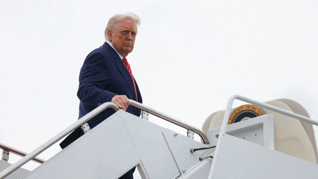 【分析】ロシア・ウクライナ和平協議目前の大規模ドローン攻撃、トランプ氏の信頼性は窮地に - CNN.co.jp