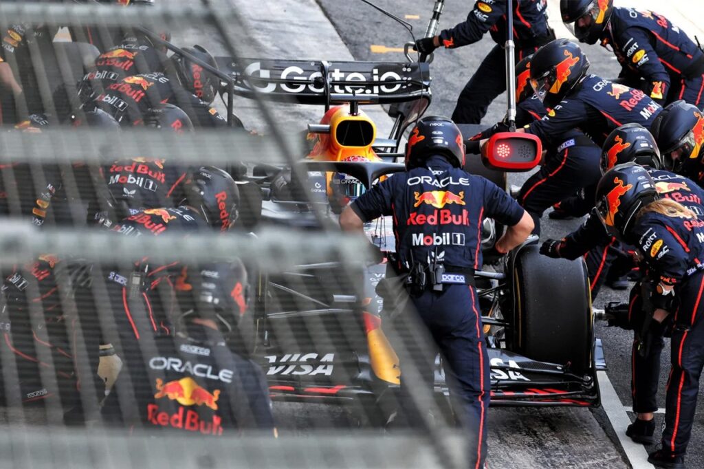 F1スペインGP：ホーナーが語るハードタイヤの誤算とフェルスタッペンの失速