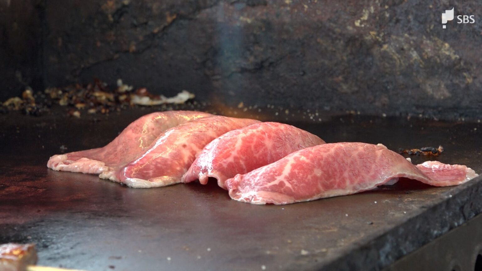 「カキとマグロカツを食べた」県内最大規模『エコパキッチンカーフェス2025』約60台が集結=静岡・袋井市（静岡放送（SBS）） - Yahoo!ニュース - Yahoo!ニュース