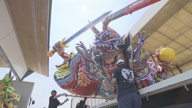 【大阪・関西万博】東北絆まつりのパレードに出陣する大型ねぶたが出発！「祭さながらの雰囲気を大阪の地にとどろかせることができたら」 青森県青森市（青森放送） - Yahoo!ニュース - Yahoo!ニュース