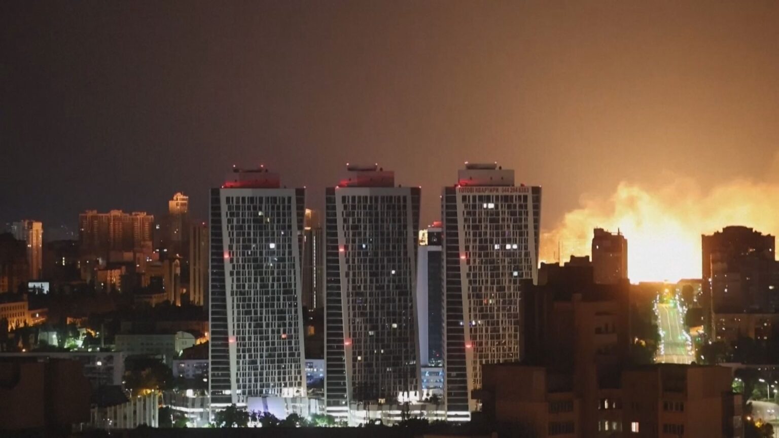 ロシア　ウクライナ首都などに300機超のドローンで大規模攻撃　3人死亡（TBS NEWS DIG Powered by JNN）