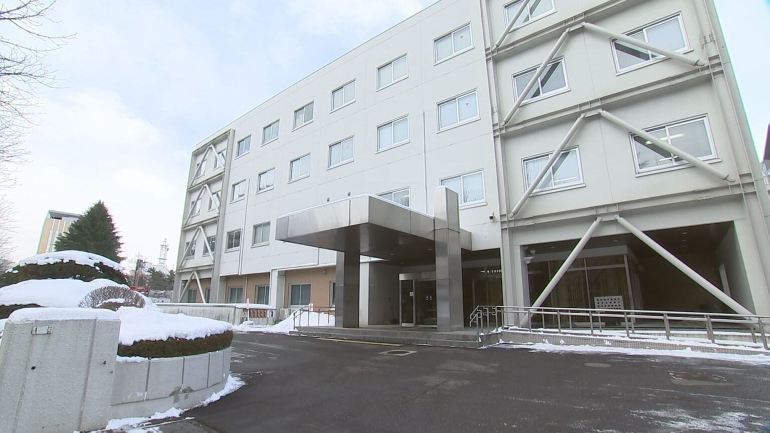 勤務先の小学校女子トイレで盗撮 20代教員を起訴 岩手県紫波町（岩手めんこいテレビ） - Yahoo!ニュース - Yahoo!ニュース
