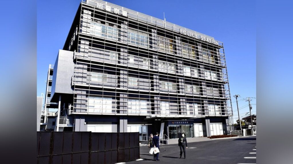 警察官が突進してきた軽乗用車に発砲、「撃たれた」と出頭した男を殺人未遂容疑で逮捕 - 読売新聞オンライン