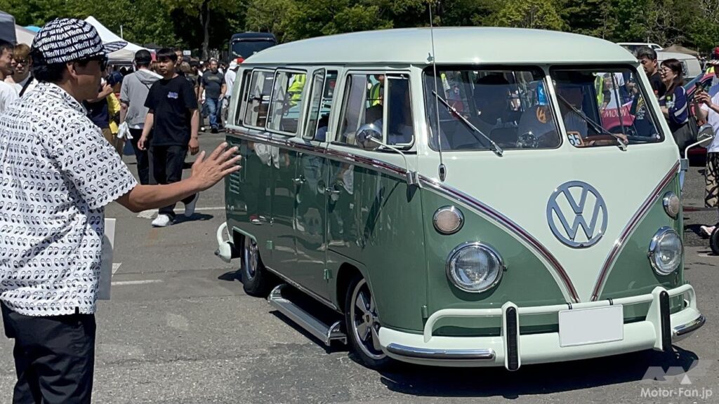 一番人気はビートルやワーゲンバスの空冷VW！『MOONEYES Street Car Nationals』はシトロエンやBMWなどヨーロッパ車も多数エントリー（MotorFan） - Yahoo!ニュース