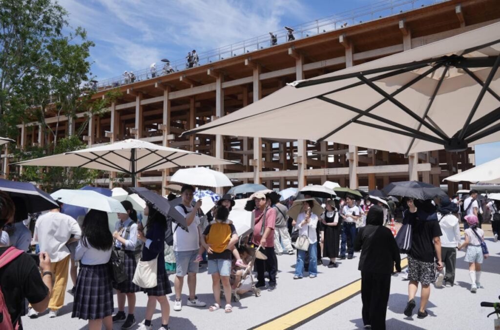 万博行けない子供を無料引率 大阪府議会で1.5億円の補正予算可決 熱中症対策が課題（産経新聞） - Yahoo!ニュース - Yahoo!ニュース