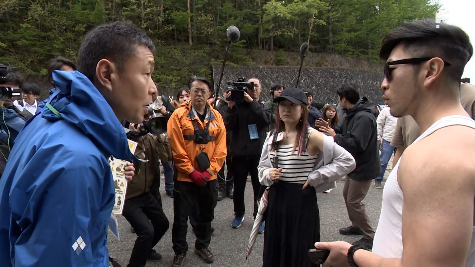 「連携をもっと綿密に」課題山積の富士山 静岡県の特別委が登山口や山梨県の取り組み視察へ 山梨側では『富士山レンジャー』が登山者制限をリハーサル（静岡放送（SBS）） - Yahoo!ニュース