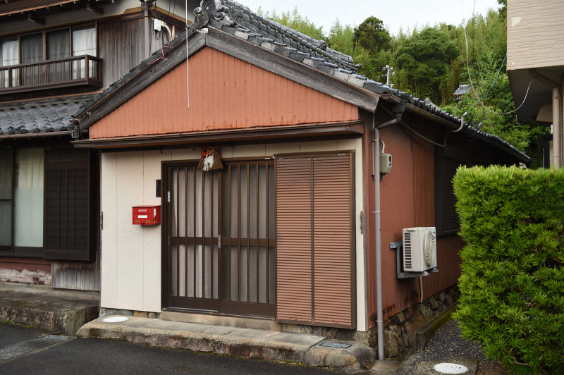 三重・志摩の高齢女性殺害 死亡推定時刻は20日未明 玄関は施錠（毎日新聞） - Yahoo!ニュース